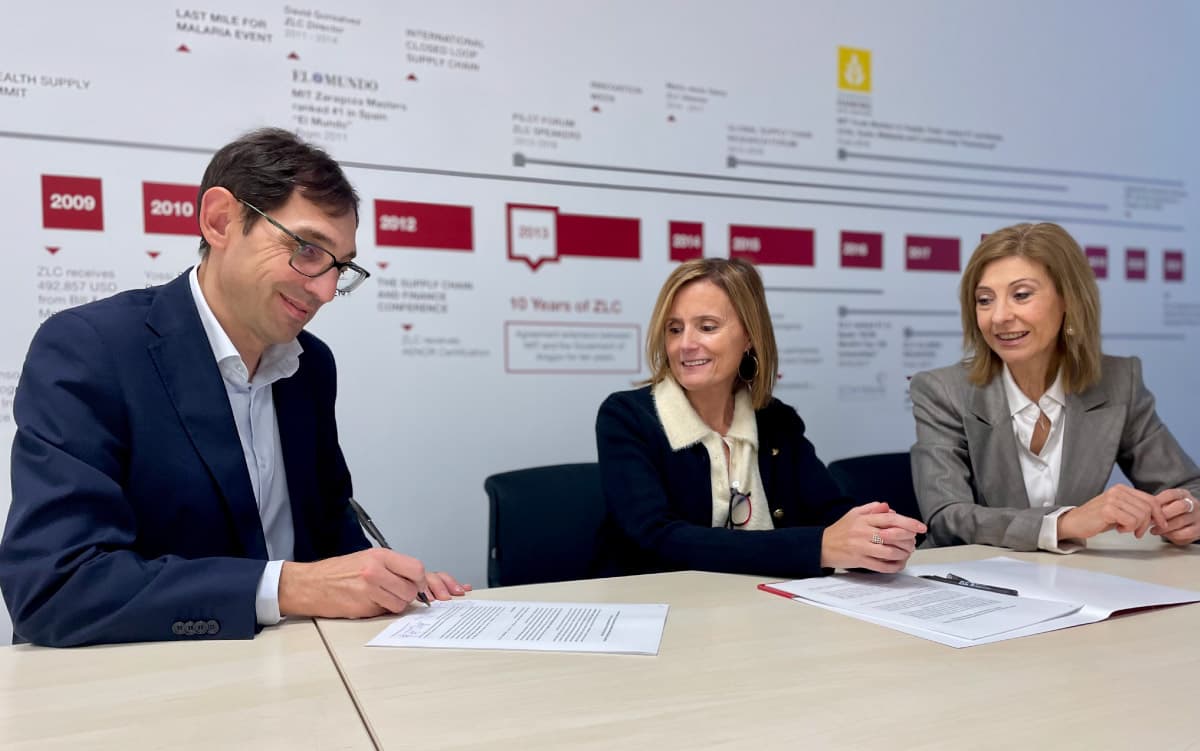 Firma Convenio UPF 2