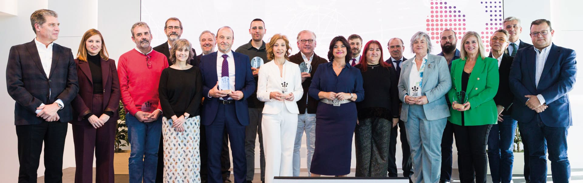 Zaragoza Logistics Center receives the Logistics Innovation Company Award at the Tercer Milenio Awards