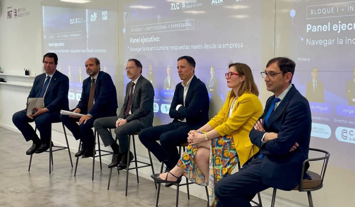 panel ejecutivo jornada resiliencia zlc